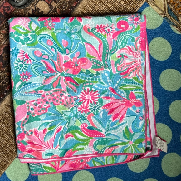 Lilly Pulitzer Lounge Towel Oversized Floral Pink Beach Blanket Splendor Sand - Picture 1 of 8